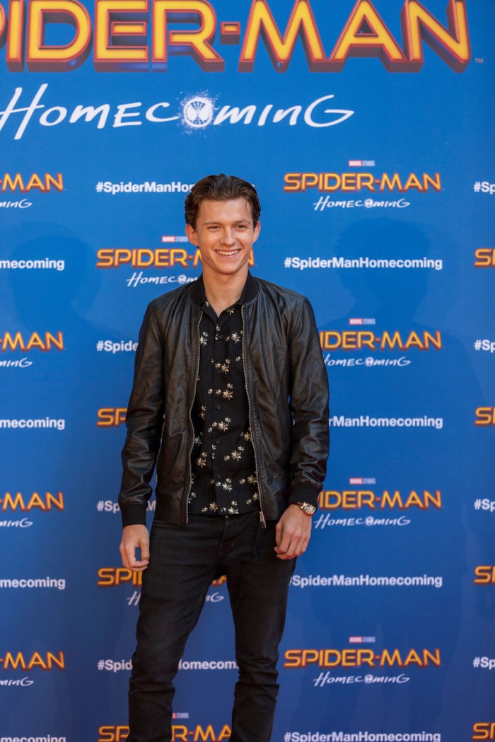 Tom Holland dan Zendaya BARCELONA, SPAIN - JUNE 18: The stars and filmmakers of SPIDER-MAN: HOMECOMING, actors Tom Holland, Zendaya and director Jon Watts appear in Barcelona on the occasion of the CineEurope event on June 18, 2017 in Barcelona, Spain. (Photo by Robert Marquardt/Getty Images for Sony Pictures)