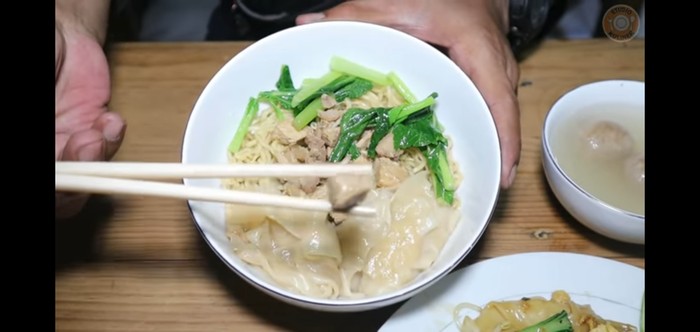 23 Tahun Kerja di Resto Bakmi Terkenal, Pria Ini Sekarang Buka Warung Sendiri 23 Tahun Kerja di Resto Bakmi Terkenal, Pria Ini Sekarang Buka Warung Sendiri