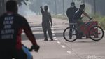 Bandung PPKM Darurat, Warga Wara-wiri Bersepeda di Akhir Pekan