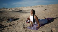 Kala Gurun di Meksiko Jadi Lokasi Yoga Saat Pandemi