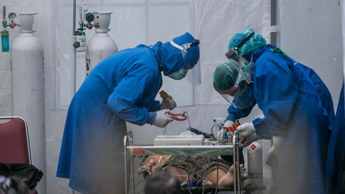 Krisis Stok Oksigen, Puluhan Pasien di RS Dr Sardjito Meninggal Rumah Sakit Umum Pusat (RSUP) Dr Sardjito, Sleman, DI Yogyakarta (DIY), kehabisan stok oksigen pada Sabtu (3/7). Akibatnya, 33 pasien dilaporkan meninggal dunia