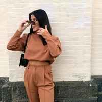 Ketika itu Paige hanya diberi tahu bahwa ada jaringan ekstra yang membuat menstruasinya terganggu tapi dia juga diminta melakukan MRI di minggu selanjutnya. Dan ketika hasilnya keluar, ia mendapati reaksi yang aneh. Foto: Instagram @paigedeangelo