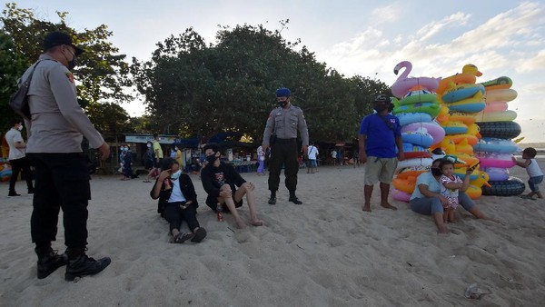 Pengumuman Pantai Sanur Tutup Selama Ppkm Darurat