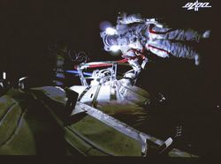 Aksi Dua Astronot China Lakukan Spacewalk di Luar Angkasa