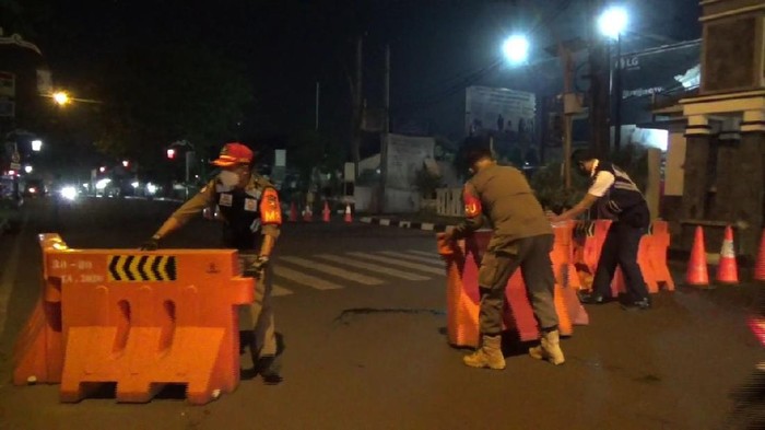 PPKM Darurat, Penutupan Jalan Protokol di Purwakarta