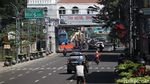 Suasana Jalan Asia Afrika Saat Bandung Terapkan PPKM Darurat
