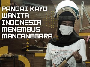 Sosok Pandai Kayu Wanita Indonesia yang Menembus Mancanegara