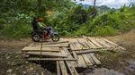 Tolong, Jalan Penghubung Desa di Kalimantan Selatan Rusak