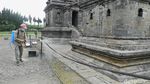 Tutup Saat PPKM Darurat, Candi Arjuna Disemprot Disinfektan