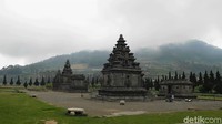 Sementara itu, ditutupnya kawasan wisata yang berada di dataran tinggi Dieng ini diharapkan dapat memaksimalkan upaya penanggulangan pandemi di kawasan tersebut.