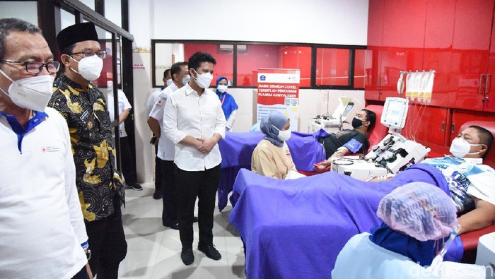 wagub emil di PMI Sidoarjo