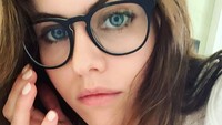 White Lotus, serial terbarunya di HBO, rencananya bakal tayang 11 Juli 2021. (Foto: dok. Instagram @alexandradaddario)