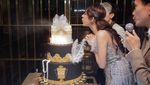 Gaya Cantik Ayu Aulia saat Ngopi di Kafe Mewah