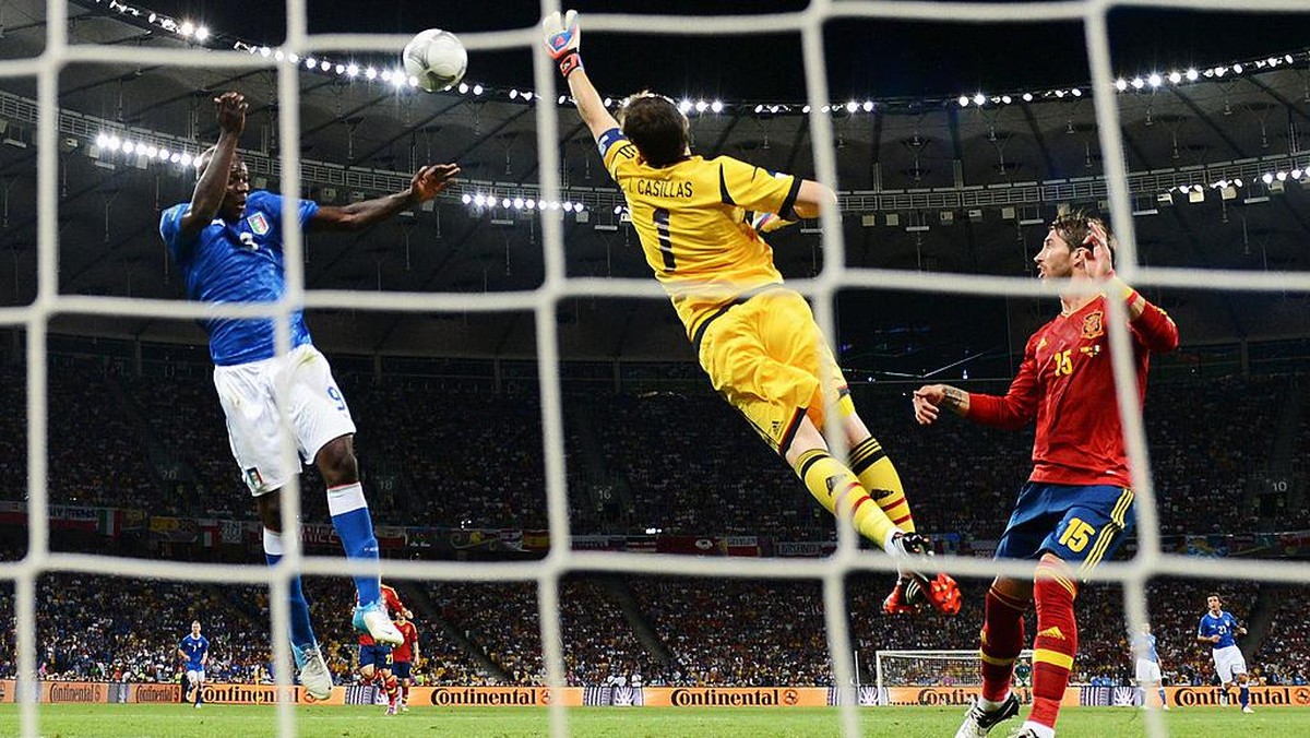 Jelang duel Italia vs Spanyol di semifinal Euro 2020, Sergio Ramos bicara soal laga final Euro 2012 ( Foto: Getty Images/Jasper Juinen)