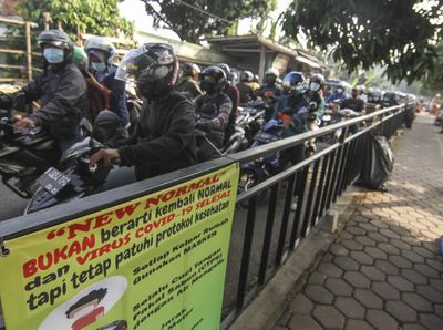 Ada PPKM Pemotor Padati Jalur Tikus