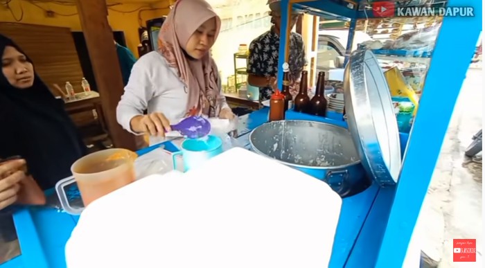 Inspiratif! Mantan Preman Terminal Kini Sukses jadi Juragan Bubur Ayam