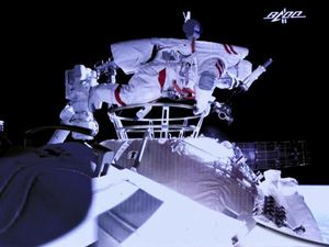 China Gaspol Kirim 3 Astronaut Lagi pada Juni Mendatang