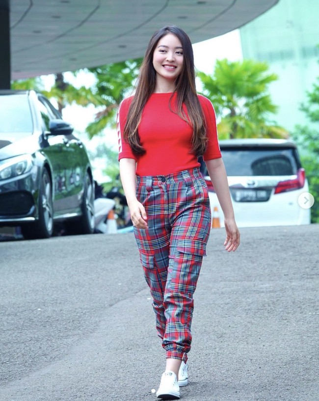 Gara-gara kemiripannya dengan San Chai di Meteor Garden versi Taiwan, aktris pemeran San Chai, Barbie Hsu sampai memberikan komentarnya. Barbie menyebut Wilo mirip dengannya saat muda. Foto: Dok. Instagram @natashawilona12