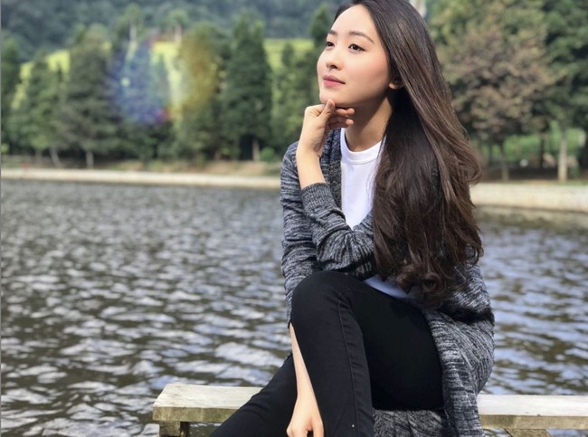 Selain kerap disebut mirip Barbie Hsu, pemeran San Chai dalam Meteor Garden, kini Natasha Wilona juga sering mendapatkan komentar netizen bak artis drakor. Apalagi Wilo, demikian dia biasa disapa, kerap membintangi serial atau sinetron yang kisahnya bak drama Korea. Foto: Dok. Instagram @natashawilona12