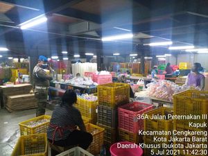 Langgar PPKM Darurat, Pabrik Plastik di Jakbar Disegel 3x24 Jam