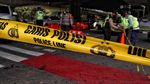 Polisi Bersenjata Jaga PPKM di Cempaka Mas