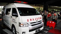 Hanya kendaraan dengan keperluan tertentu yang diperbolehkan melintas ke Jakarta.