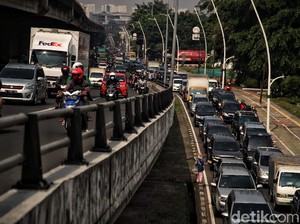 Sepekan PPKM Darurat: Mobilitas Warga-Kasus Corona Masih Tinggi