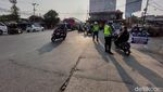 PPKM Darurat Sekat Kendaraan di GT Padalarang