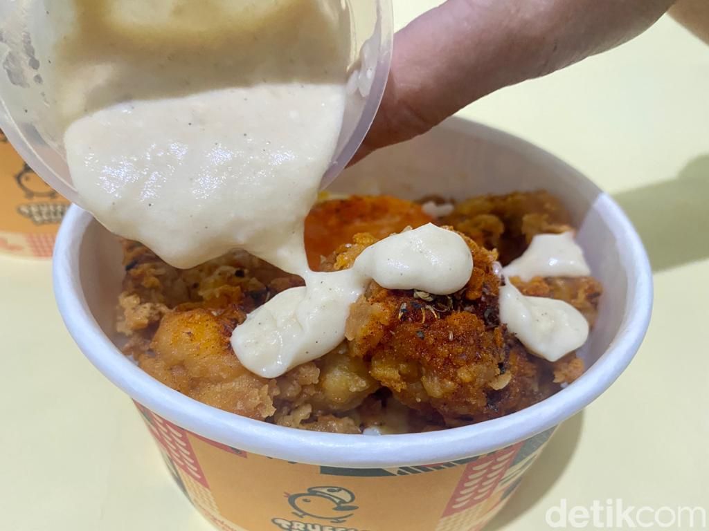 Truffle Belly: Gurih Creamy Truffle Chicken Rice dengan Saus Jamur dan Mentai