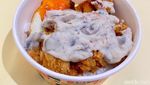 Mantul! Truffle Chicken Rice dengan Siraman Saus Jamur, Keju, dan Mentai