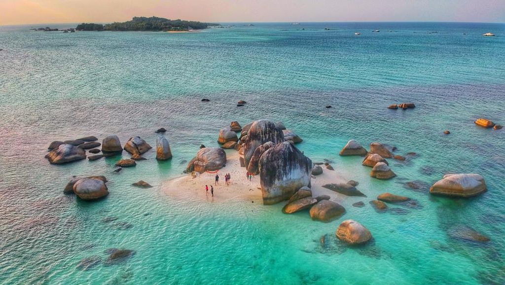 Ini 12 Destinasi Wisata Populer di Belitung