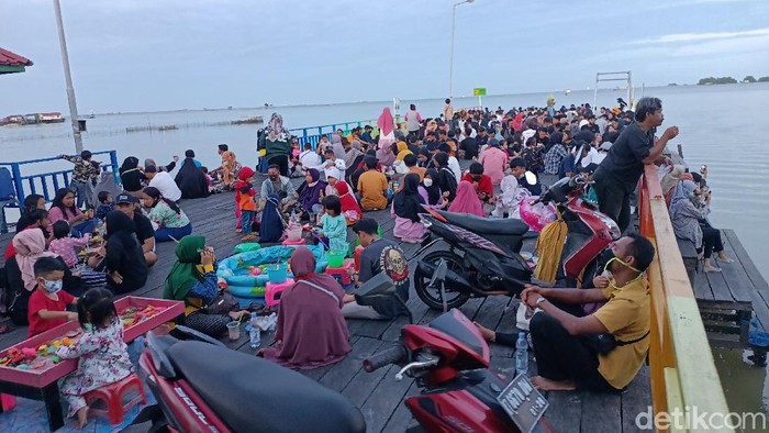 Wisata Bontang Kuala penuh pengunjung