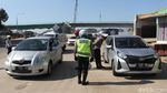 Ada Penyekatan, Puluhan Mobil Diputar Balik di Exit Tol Cileunyi