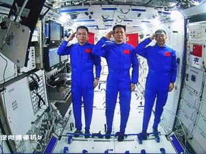Tiga Astronaut China Akan Kembali ke Bumi