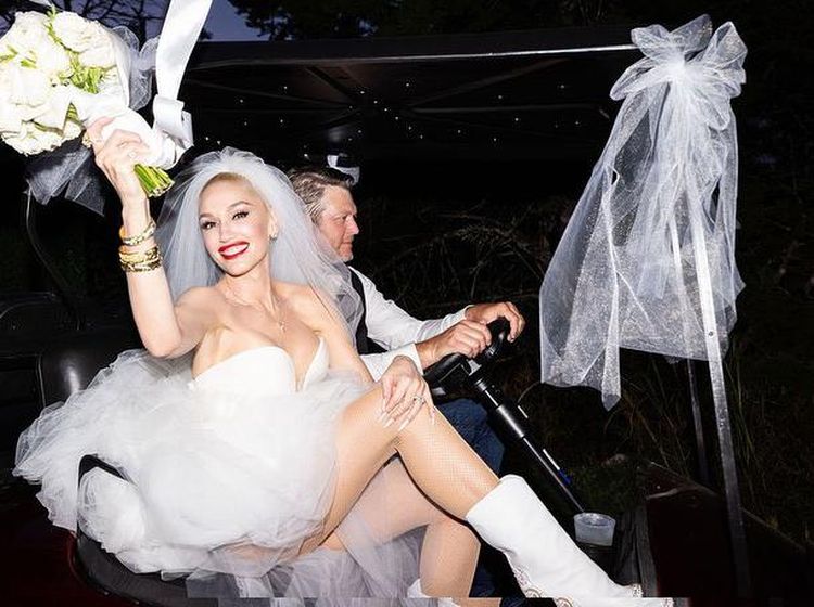 Seksi! Potret Pernikahan Gwen Stefani