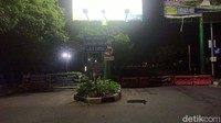 Begini suasana Kota Demak saat lampu jalan dimatikan, Senin (5/7/2021).