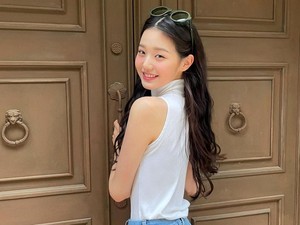 Jang Won Young IZ*ONE Positif COVID-19!