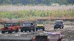 Foto: Seru-seruan Naik Jeep Menaklukkan Trek Gunung Kelud