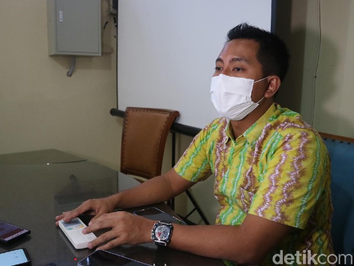 Ketua Satgas Penanganan COVID-19 RS Aisyiyah Kudus, Agus Prastyo saat konferensi pers di RS Aisyiyah Kudus, Selasa (6/7/2021).