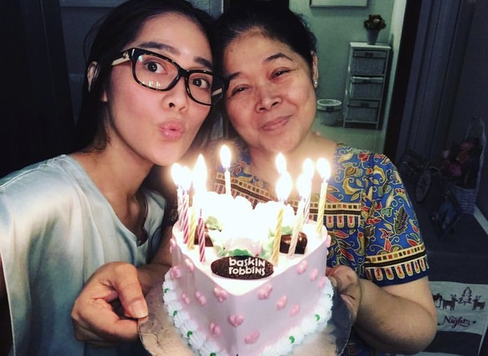 Makin Cantik, Gaya Gracia Indri Saat Floating Breakfast hingga Dinner Mewah Makin Cantik, Gaya Gracia Indri Saat Floating Breakfast hingga Dinner Mewah
