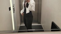 Dikenal sebagai artis hingga presenter serba bisa, Gracia Indri tampil dengan badan yang semakin ramping dan cantik. Meski dikritik terlalu kurus oleh sebagian netizen, tapi Gracia menanggapinya dengan santai. Foto: Instagram @graciaz14