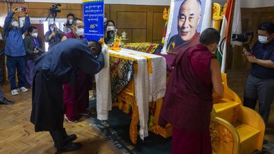 Perayaan Ulang Tahun ke-86 Dalai Lama dari Pengasingan