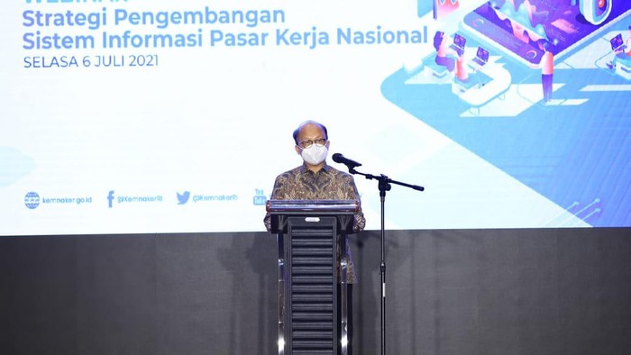 Sekjen Kemnaker Anwar Sanusi