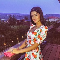 Empat bulan lalu, Striker Andrea Belotti akhirnya menikahi pujaan hatinya,  Giorgia Duro. Meski sudah dikaruniai seorang anak, Giorgia tetap terlihat seksi. (Foto: Instagram)