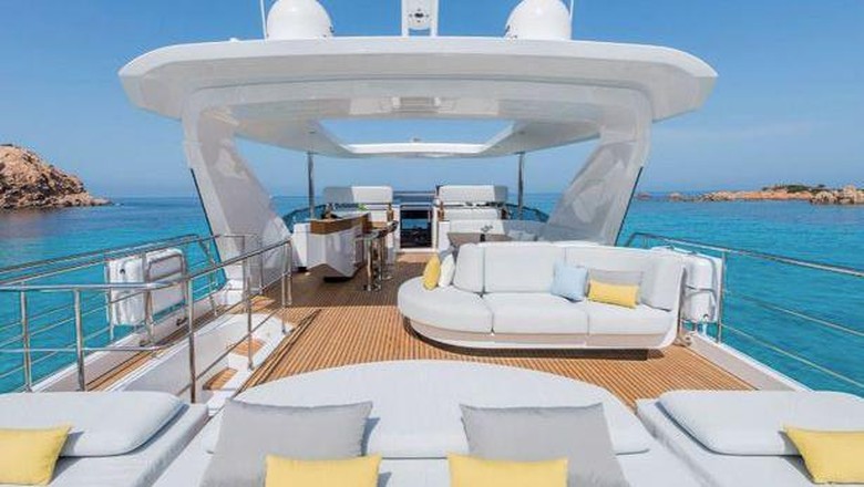 Yacht mewah Cristiano Ronaldo Yacht mewah Cristiano Ronaldo