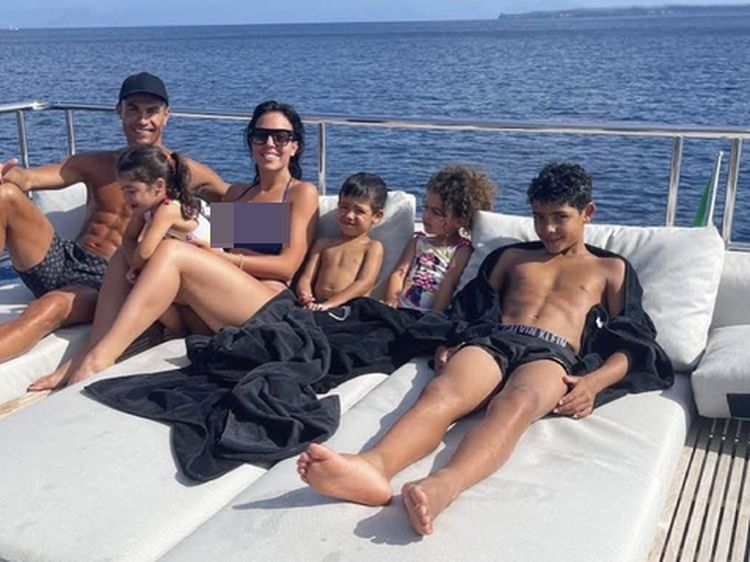 Mega Yacht Senilai Rp 101 Miliar Punya Cristiano Ronaldo