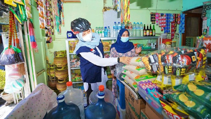 Banyuwangi Galang Gerakan Belanja Sembako di Warung Tetangga, Hasilnya Didonasikan