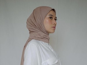 7 Tutorial Hijab Pashmina Bahan Jersey Bikin Pipi Tirus