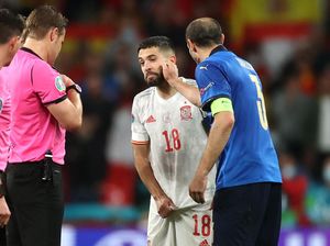 Ini Penjelasan Chiellini Saat Keplak Muka Alba di Laga Italia vs Spanyol