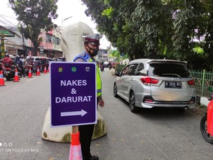 Biar Penyekatan Nggak Ruwet, Mobil-Motor dan Khusus Nakes Bakal Dipisah